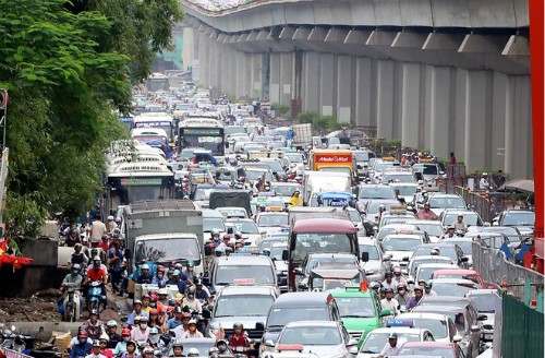 Chính sách nổi bật có hiệu lực từ tháng 4: Ô tô 9 chỗ phải dán nhãn năng lượng ảnh 1
