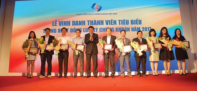 VSD: Nỗ lực để chứng khoán 2018 vững bước ảnh 2