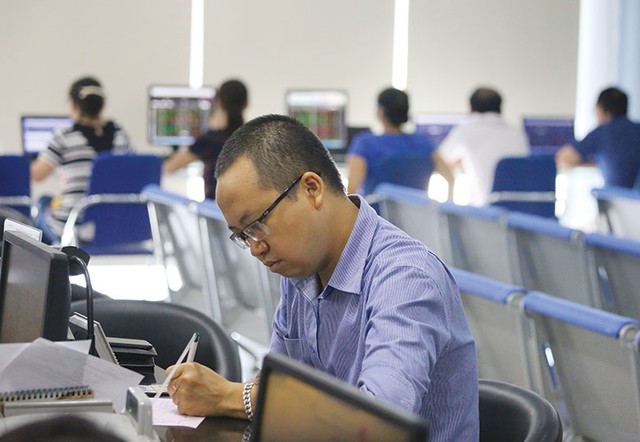 Bất ngờ với đề xuất tăng thuế chuyển nhượng vốn ảnh 1