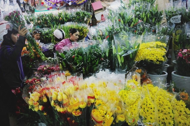 Không khí Tết ở ngôi chợ Huế gần 120 tuổi ảnh 3