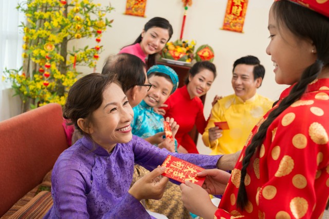 Phong bao lì xì Tết các nước: Hơn cả những đồng tiền may mắn ảnh 4
