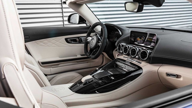 Mercedes-AMG GT R Roadster - mui trần 'hạng nặng' ra mắt ảnh 2