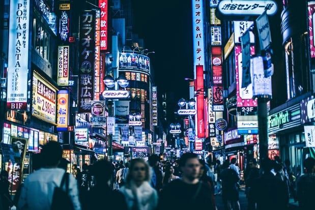 Nhật Bản hướng tới nền kinh tế ban đêm gần 4 tỷ USD năm 2020 ảnh 1