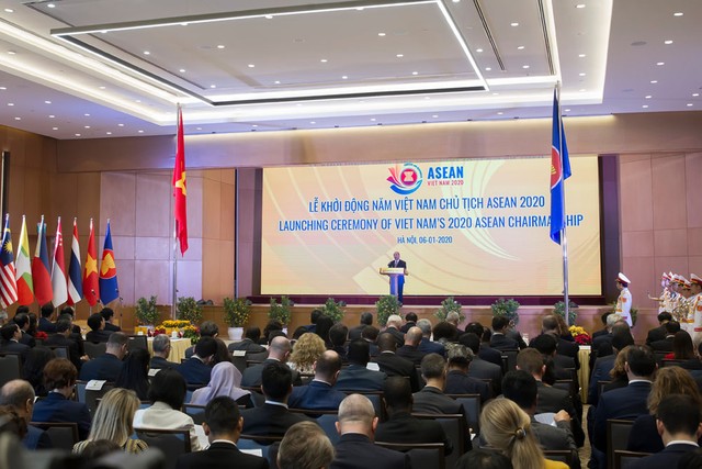 Thủ tướng: Không kết nối nào bền chặt hơn kết nối trái tim đến trái tim ảnh 1