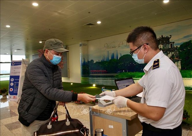 Mọi hành khách nhập cảnh Việt Nam thực hiện khai báo y tế bắt buộc từ ngày 7/3/2020 ảnh 13