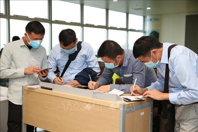 Mọi hành khách nhập cảnh Việt Nam thực hiện khai báo y tế bắt buộc từ ngày 7/3/2020 ảnh 9