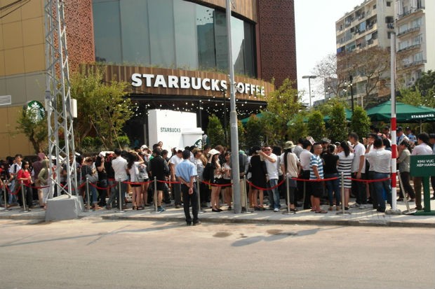 Toan tính kĩ lưỡng, vì sao Starbucks chưa thể hạ gục cà phê Việt? ảnh 1