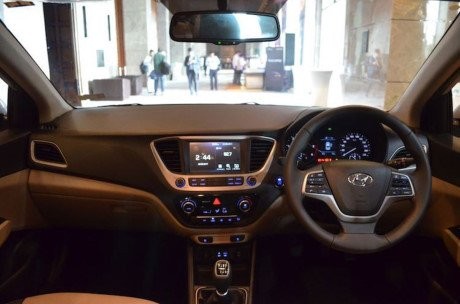Ô tô Hyundai 'ra hàng' sedan siêu rẻ, 280 triệu đồng ảnh 3