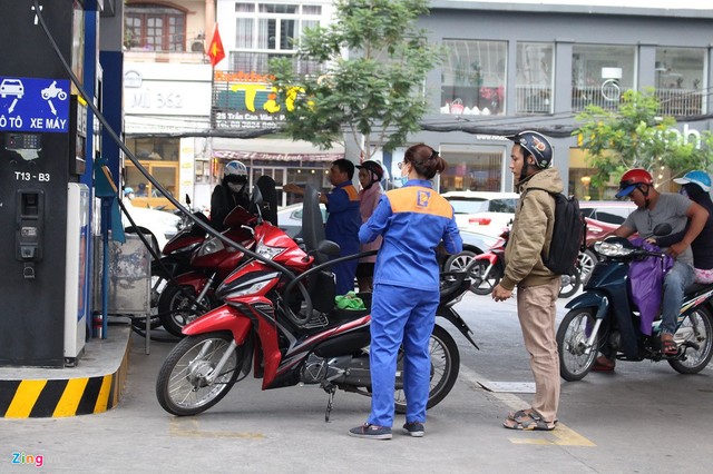 Một lít xăng đang gánh bao nhiêu tiền thuế, phí? ảnh 3