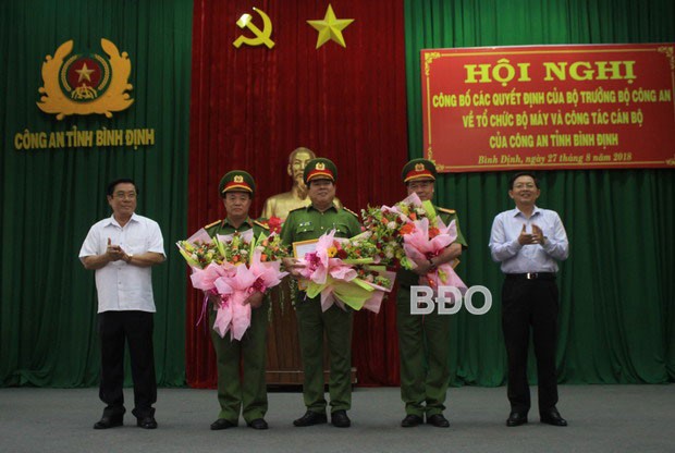 Công bố các quyết định nhân sự trong lực lượng CAND ảnh 1