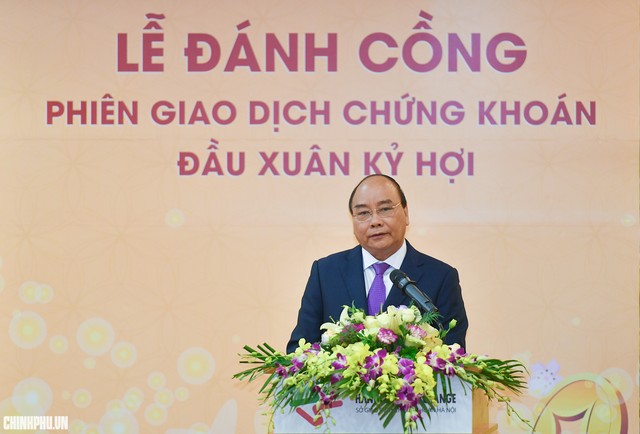 Đánh cồng phiên giao dịch đầu xuân, Thủ tướng nhắn nhủ thay đổi tư duy chứng khoán ảnh 1