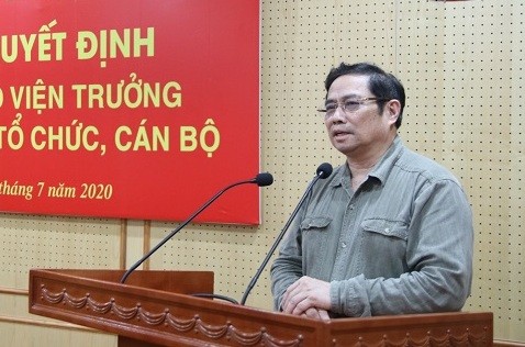 Trao quyết định bổ nhiệm 3 tân Phó Viện trưởng Viện Khoa học tổ chức, cán bộ ảnh 1