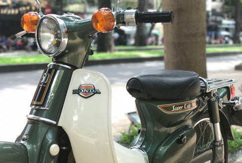 Honda Cub 'cánh én' - kỷ vật 40 năm của người Việt