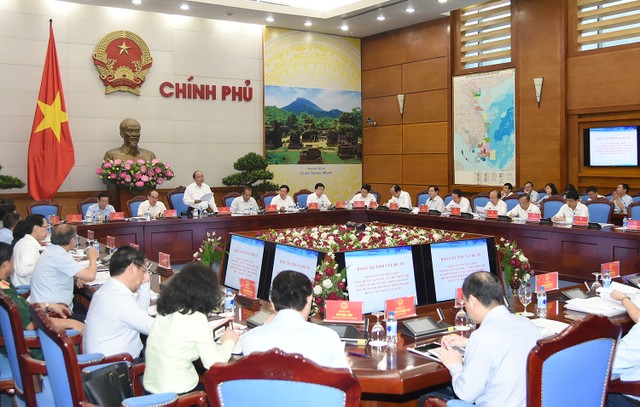 Thủ tướng ủng hộ phân cấp, phân quyền tối đa cho TPHCM ảnh 1