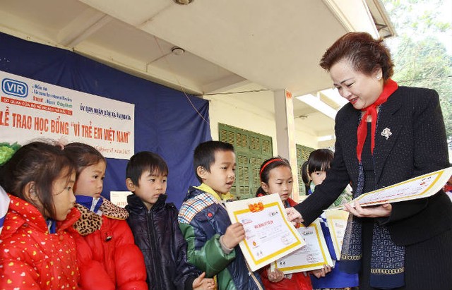 Giải Golf “Vì trẻ em Việt Nam - Swing for the Kids” 2017: Cam kết từ những tấm lòng nhân ái ảnh 1