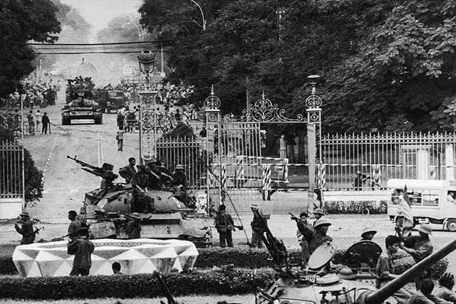 Ký ức về buổi chiều ngày 30/4/1975 lịch sử trong Dinh Độc Lập ảnh 2