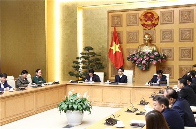 Phó Thủ tướng Vũ Đức Đam chủ trì họp triển khai các biện pháp phòng, chống dịch COVID-19 ảnh 4