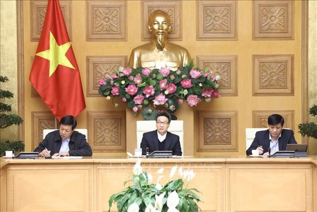 Phó Thủ tướng Vũ Đức Đam chủ trì họp triển khai các biện pháp phòng, chống dịch COVID-19 ảnh 7