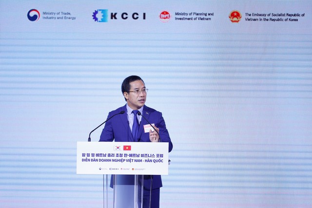 Ông Lưu Trung Thái, Chủ tịch HĐQT MB phát biểu tại Diễn đàn doanh nghiệp Việt Nam - Hàn Quốc tại Seoul
