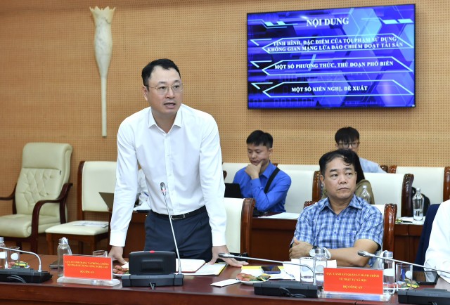 Ông Triệu Mạnh Tùng, Phó Cục trưởng Cục An ninh mạng và Phòng, chống tội phạm sử dụng công nghệ cao, Bộ Công an phát biểu tại Hội thảo