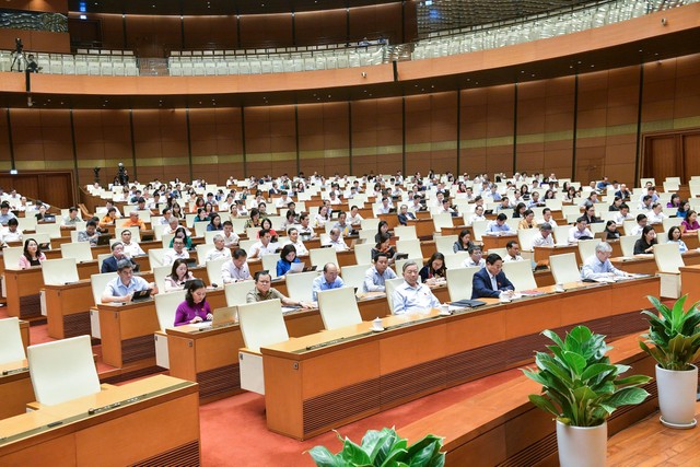 Bộ trưởng Công an đề xuất phạt tin giả không cần chứng minh hậu quả