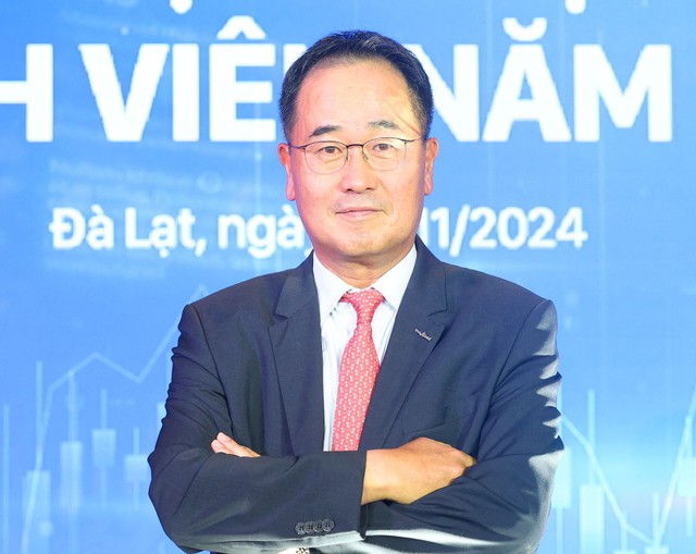 Ông Park Won Sang, Tổng giám đốc Công ty Chứng khoán KIS Việt Nam