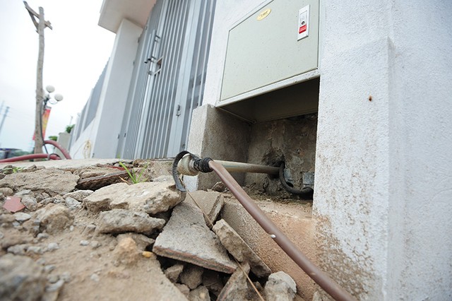 Khu đô thị Ao Sào: cao cấp “3 không”, dân chết khát ảnh 9