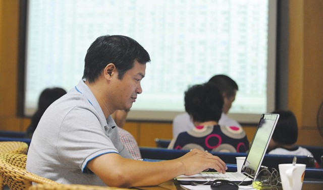 Đề xuất “cởi trói” cho ngân hàng tham gia thị trường chứng khoán phái sinh ảnh 1 Đề xuất “cởi trói” cho ngân hàng tham gia thị trường chứng khoán phái sinh ảnh 1