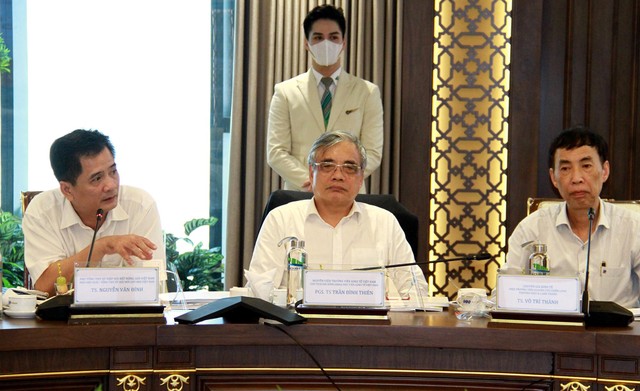 Các chuyên gia đều có chung cái nhìn lạc quan về triển vọng thị trường. Ảnh: Thành Nguyễn. Các chuyên gia đều có chung cái nhìn lạc quan về triển vọng thị trường. Ảnh: Thành Nguyễn.