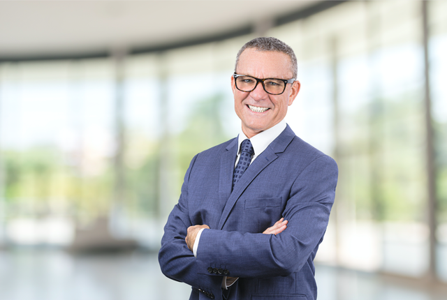 Ông Troy Griffith. Ông Troy Griffith.