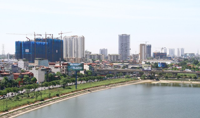 Giá nhà thời gian tới diễn biến ra sao là vấn đề nhiều người quan tâm. Ảnh: Bình Minh. Giá nhà thời gian tới diễn biến ra sao là vấn đề nhiều người quan tâm. Ảnh: Bình Minh.