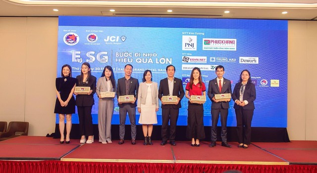 PNJ không ngừng thực hành ESG tốt để nâng cao năng lực cạnh tranh, thu hút nhà đầu tư và tăng cường hợp tác thương mại quốc tế,...