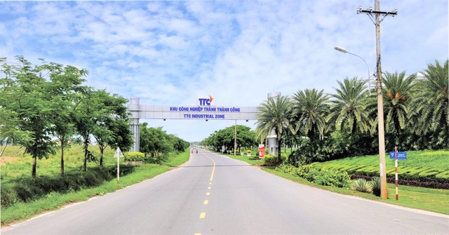 Saigon Ratings công bố kết quả xếp hạng tín nhiệm đối với TTC IZ ở bậc “vnA” và triển vọng “Ổn định”. Saigon Ratings công bố kết quả xếp hạng tín nhiệm đối với TTC IZ ở bậc “vnA” và triển vọng “Ổn định”.