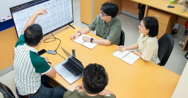 Chiến lược điện toán đám mây được triển khai trong 2 năm qua là bước đầu tiên trong tổng thể chiến lược chuyển đổi số của PNJ. Ảnh: Minh Nhựt Chiến lược điện toán đám mây được triển khai trong 2 năm qua là bước đầu tiên trong tổng thể chiến lược chuyển đổi số của PNJ. Ảnh: Minh Nhựt
