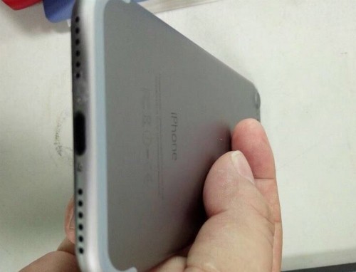 Mô hình iPhone 7 cho thấy Apple sẽ bỏ cổng 3,5 mm ảnh 1 Mô hình iPhone 7 cho thấy Apple sẽ bỏ cổng 3,5 mm ảnh 1