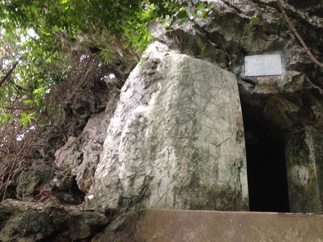 Những di tích ẩn giấu trong núi Bài Thơ ảnh 3