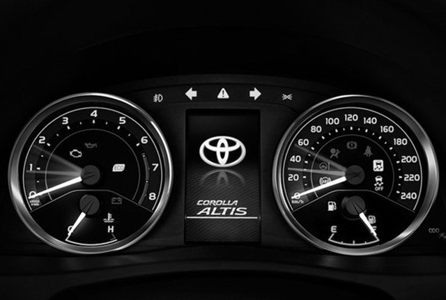 Toyota ra mắt phiên bản nâng cấp mới cho Altis ảnh 5 Toyota ra mắt phiên bản nâng cấp mới cho Altis ảnh 5