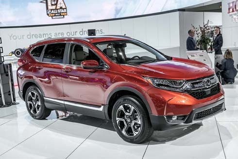 Cuộc chiến Honda CR-V 2017 và Mazda CX-5 2017 ảnh 1 Cuộc chiến Honda CR-V 2017 và Mazda CX-5 2017 ảnh 1