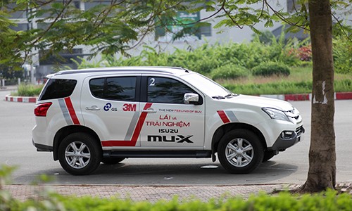 Giá ôtô nhập khẩu về Việt Nam chưa giảm theo thuế ảnh 1 Giá ôtô nhập khẩu về Việt Nam chưa giảm theo thuế ảnh 1