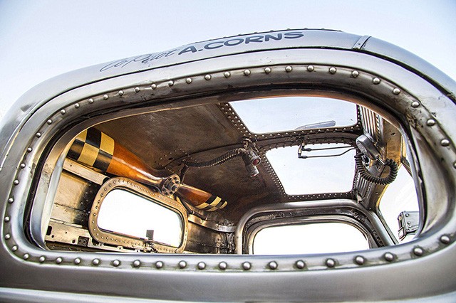 Chiếc bán tải độc đáo sử dụng động cơ 7 xy-lanh ảnh 10