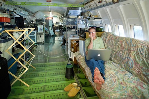 Người đàn ông mua máy bay Boeing biến thành nhà ảnh 4 Người đàn ông mua máy bay Boeing biến thành nhà ảnh 4