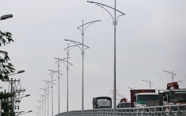 Cầu vượt hơn 500 tỷ đồng phía Tây TP HCM thông xe trước 3 tháng ảnh 6 Cầu vượt hơn 500 tỷ đồng phía Tây TP HCM thông xe trước 3 tháng ảnh 6
