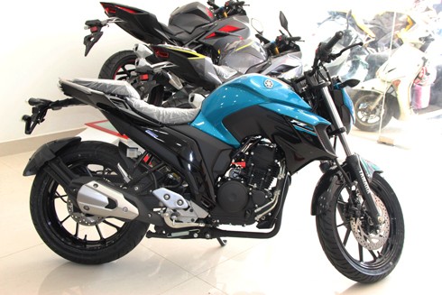 Yamaha FZ25 2017 đầu tiên về Việt Nam giá hơn 60 triệu ảnh 1 Yamaha FZ25 2017 đầu tiên về Việt Nam giá hơn 60 triệu ảnh 1