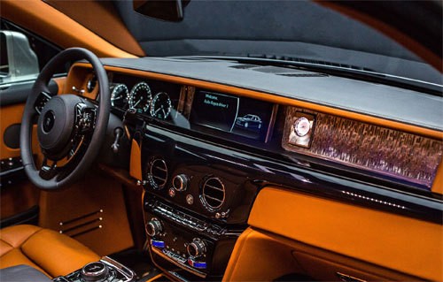 Rolls-Royce Phantom 2018 - thiết lập đỉnh cao siêu sang mới ảnh 4 Rolls-Royce Phantom 2018 - thiết lập đỉnh cao siêu sang mới ảnh 4