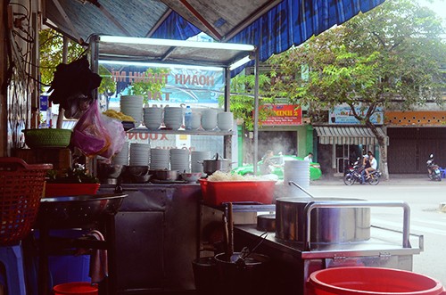 Quán ăn gốc Hoa lâu năm nhất thành phố biển Quy Nhơn ảnh 1 Quán ăn gốc Hoa lâu năm nhất thành phố biển Quy Nhơn ảnh 1