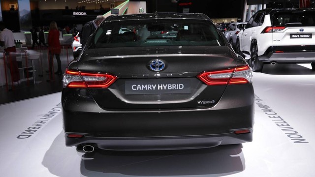 Toyota Camry trở lại châu Âu sau 14 năm vắng bóng ảnh 4 Toyota Camry trở lại châu Âu sau 14 năm vắng bóng ảnh 4