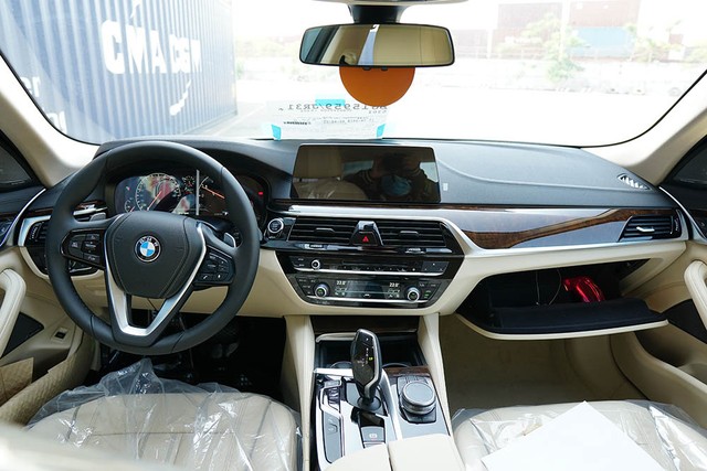 BMW series 5 về Việt Nam, nối lại cuộc đua với E-class ảnh 3 BMW series 5 về Việt Nam, nối lại cuộc đua với E-class ảnh 3