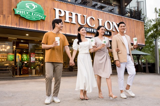Tính đến giữa tháng 7/2022, Phúc Long có hơn 1.000 cửa hàng flagship và kiosk. Tính đến giữa tháng 7/2022, Phúc Long có hơn 1.000 cửa hàng flagship và kiosk.