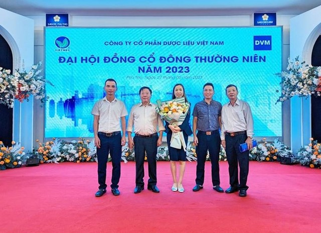 Hội đồng quản trị của VIETMEC ra mắt đại hội đồng cổ đông năm 2023.