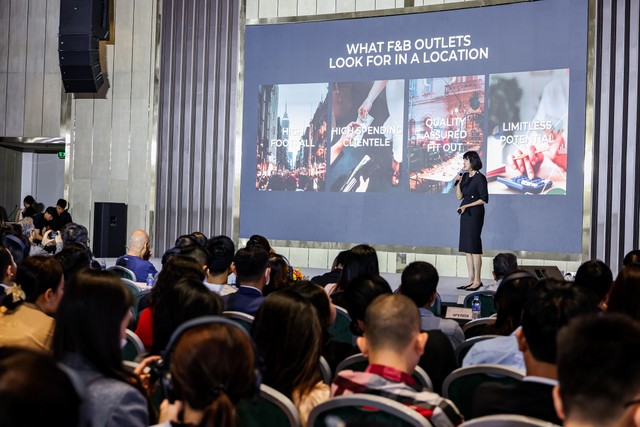 Masterise Homes đã vạch ra lộ trình phát triển rất rõ ràng để xây dựng một khu thương mại chuẩn quốc tế tại The Global City. Masterise Homes đã vạch ra lộ trình phát triển rất rõ ràng để xây dựng một khu thương mại chuẩn quốc tế tại The Global City.